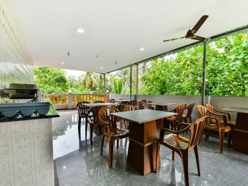 OYO 18823 Raj's Resort