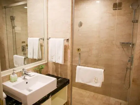 Hengdian Film Town Fengjing Jiali Hotel (Qingming Shanghe Tu Branch)