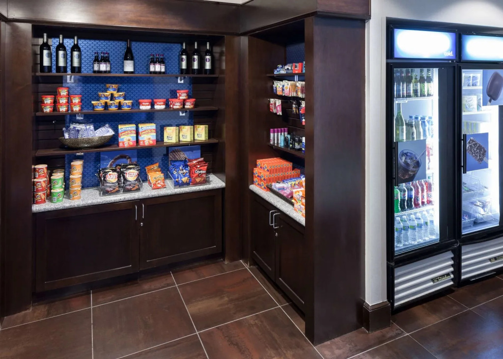 Hampton Inn & Suites Omaha-Downtown