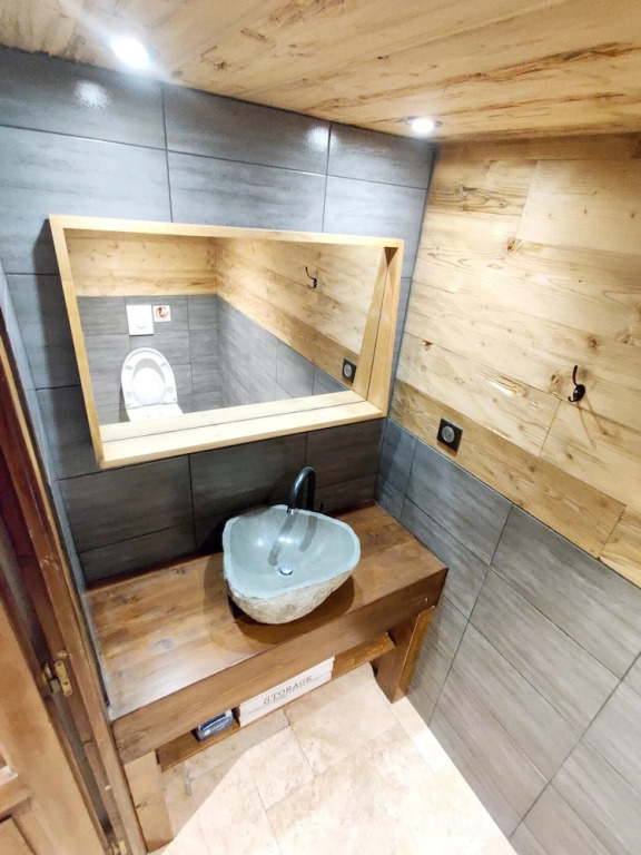 Chalet With 7 Bedrooms in Saint-jean-d'arves, With Wonderful Mountain