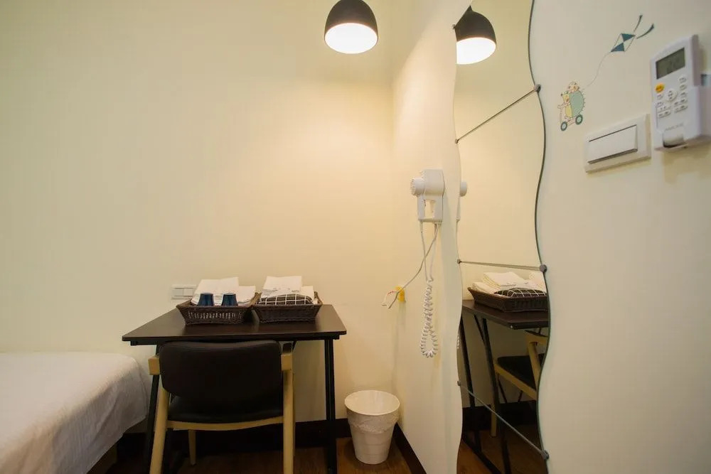 Douzi Home Hotel Hostel