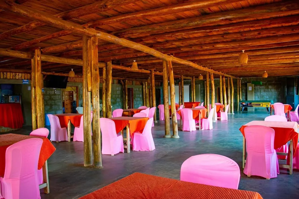 Western Sands Hotel