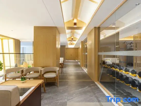 Yitel Collection Hotel Flagship Store (Datong High-Speed Railway Station Wanda Plaza)