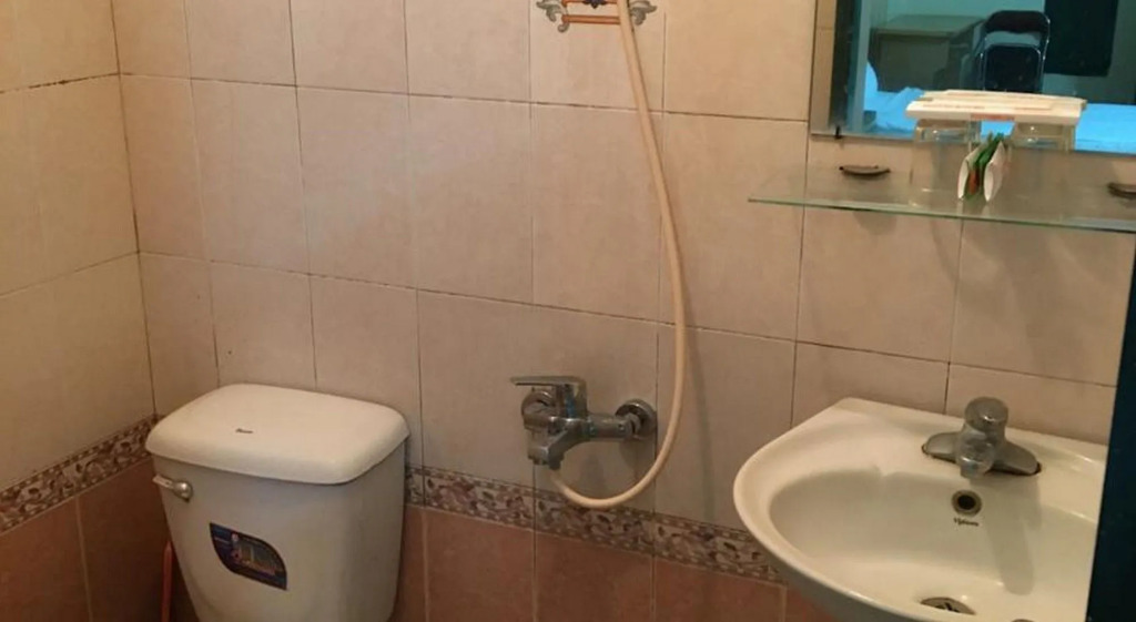 Quan Hoa Hotel