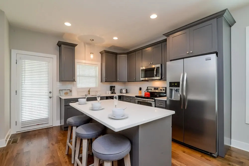 Kline Ave Nashville Home Unit B - 3 Br Condo