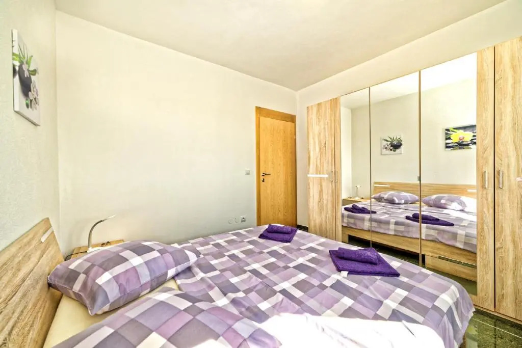 Apartment UNA 2