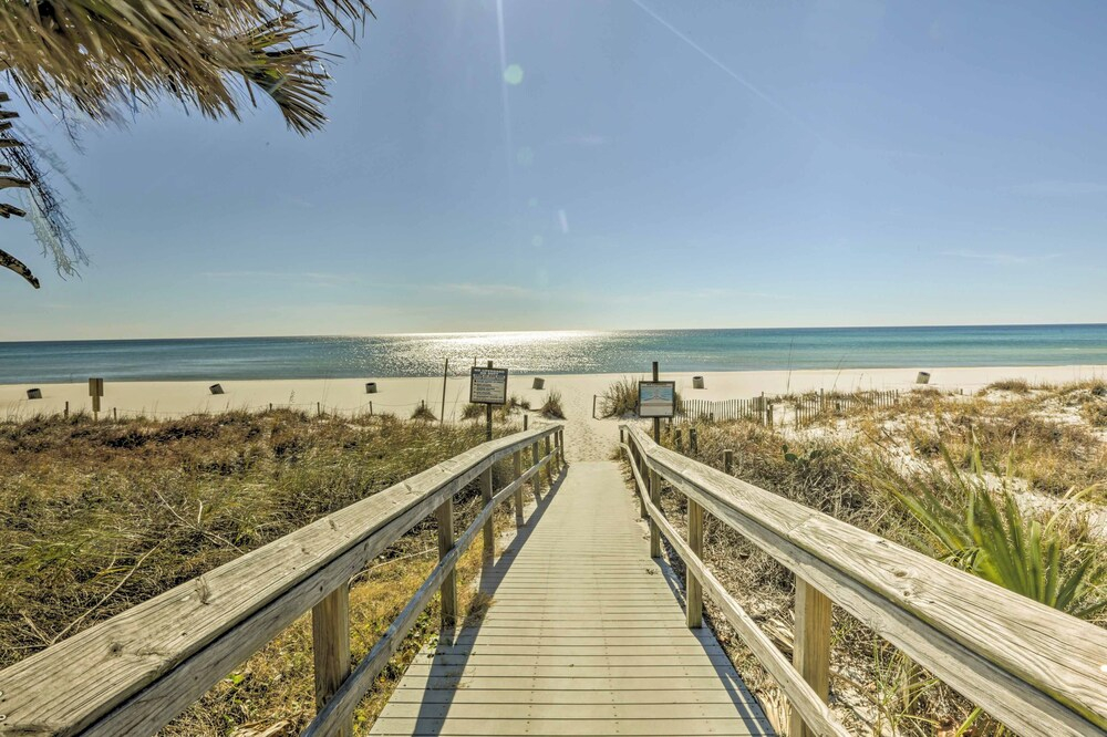 Walk to Beach: PCB Condo w/ Oceanfront Pool Access