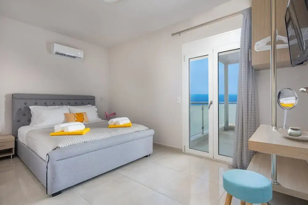 Giannas Panoramic Seaview Twin Villas with pool 2