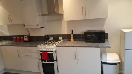 Vetrelax Basildon Executive House