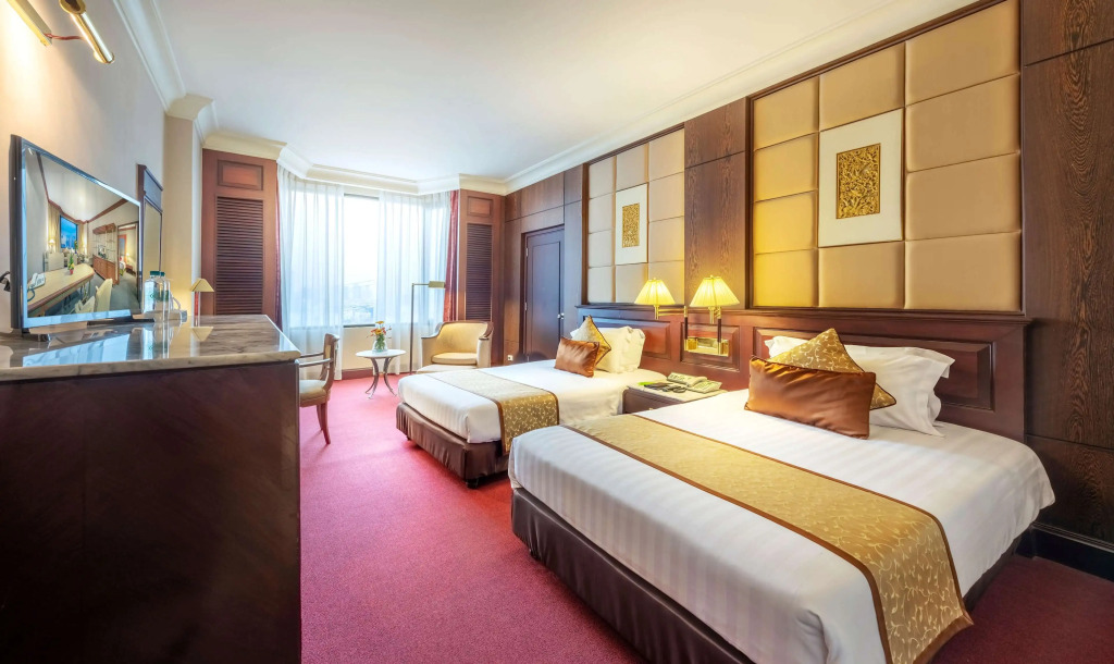 Ramada by Wyndham Bangkok Chaophya Park