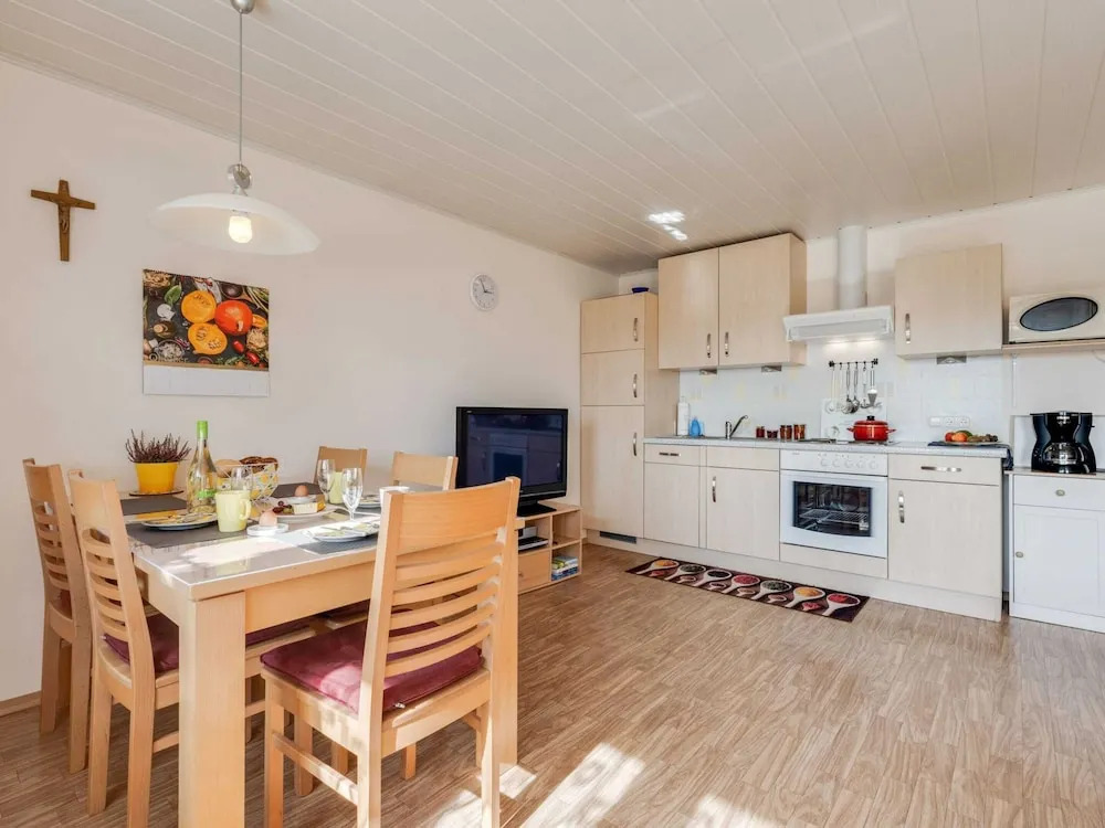 Sunny, Modern Furnished Apartment Your Favourite Place to Relax