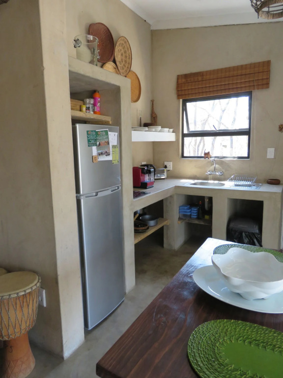 Foxy Crocodile Bush Lodge & Kruger Safaris