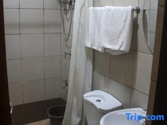 OYO 1011 First Hotel