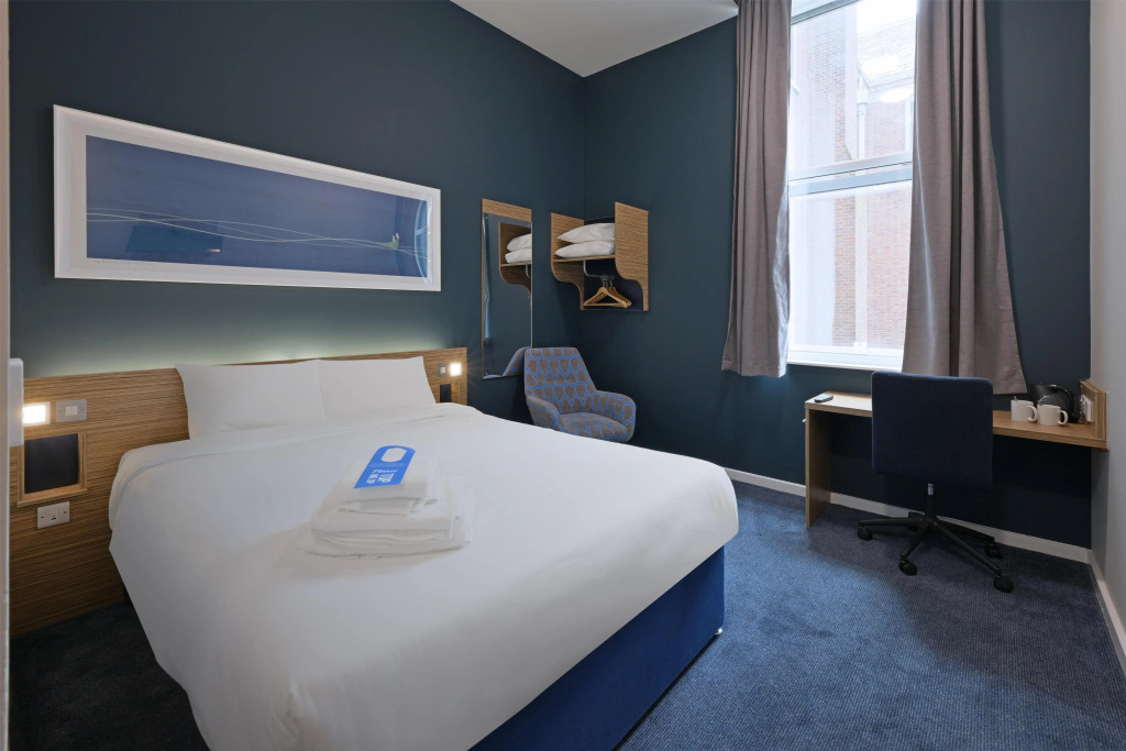 Travelodge Chester Central