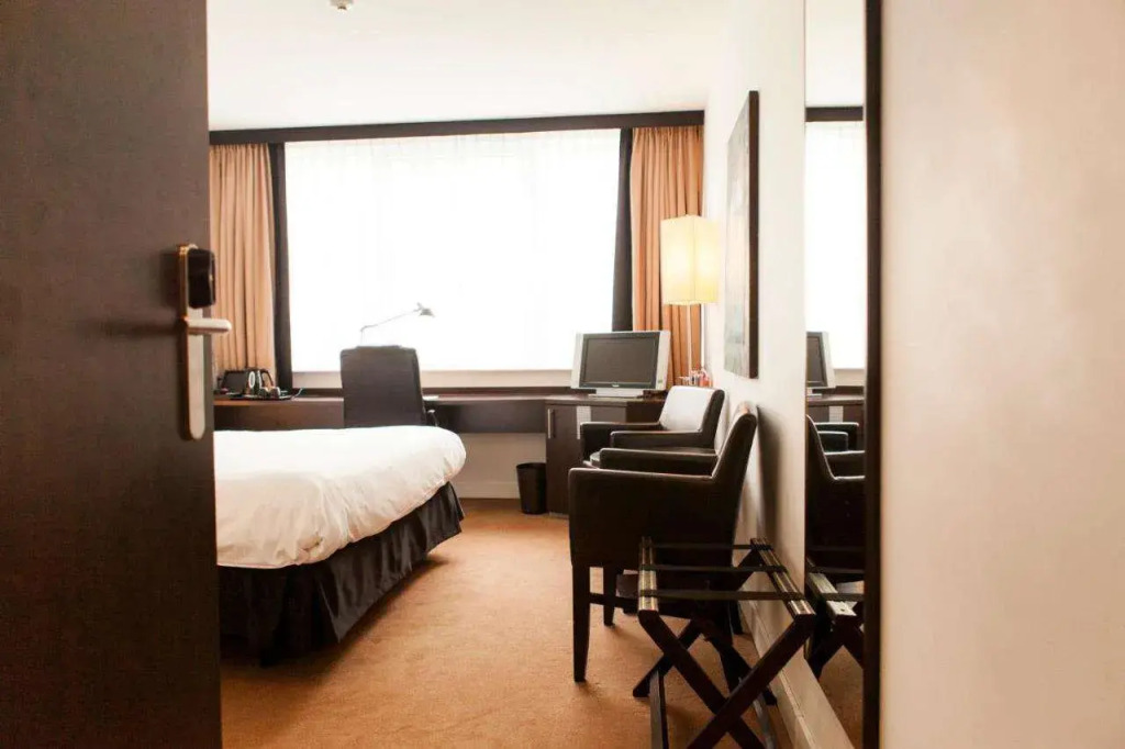 Progress Hotel