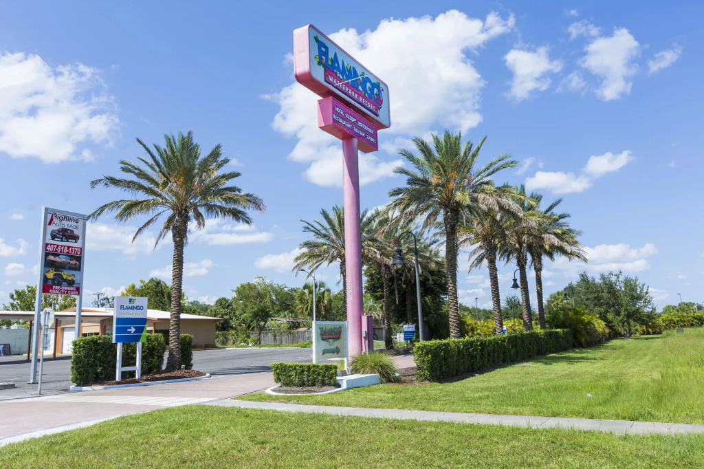 Flamingo Express Hotel