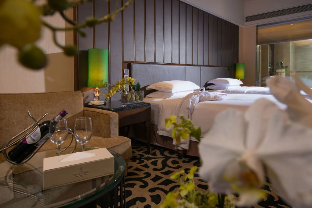 Malachite Hotel