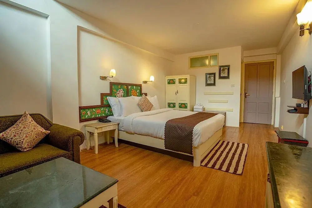 Chumbi Residency