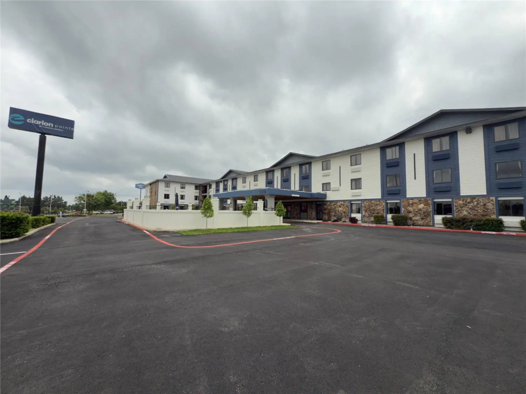 Clarion Pointe Shreveport West