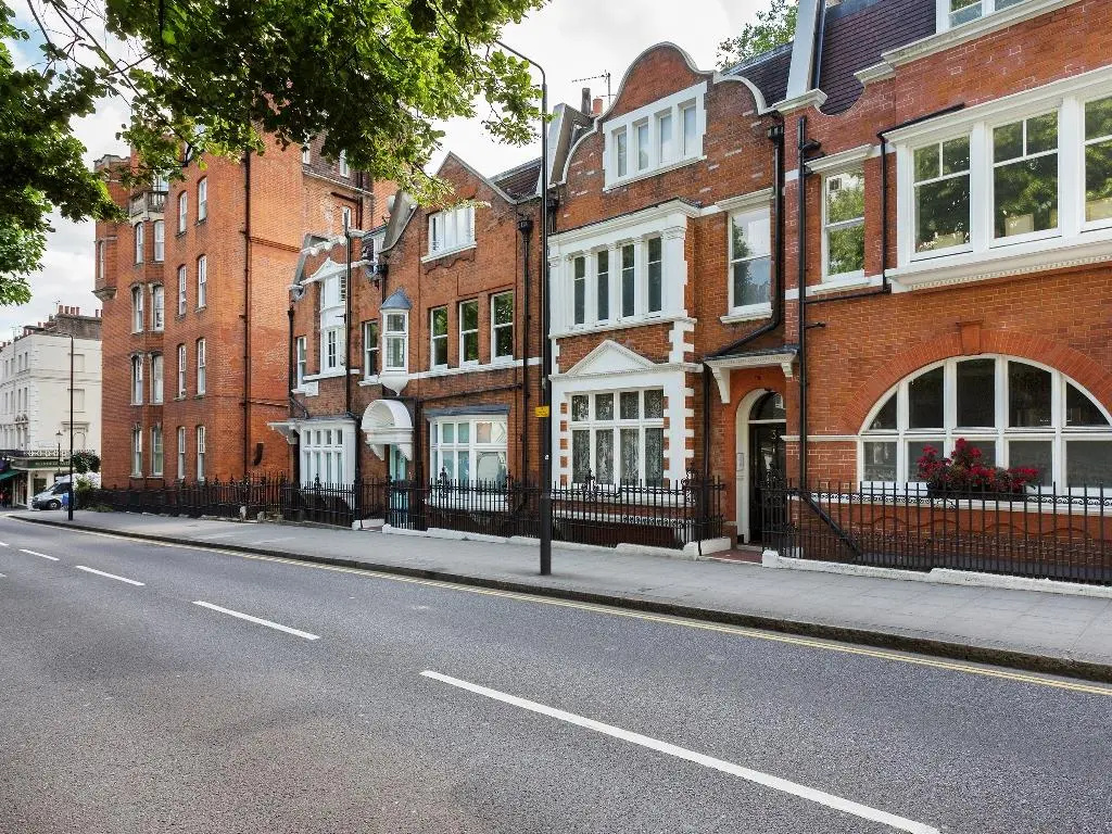 Veeve  4 Bed Kensington House On Kensington Church Street