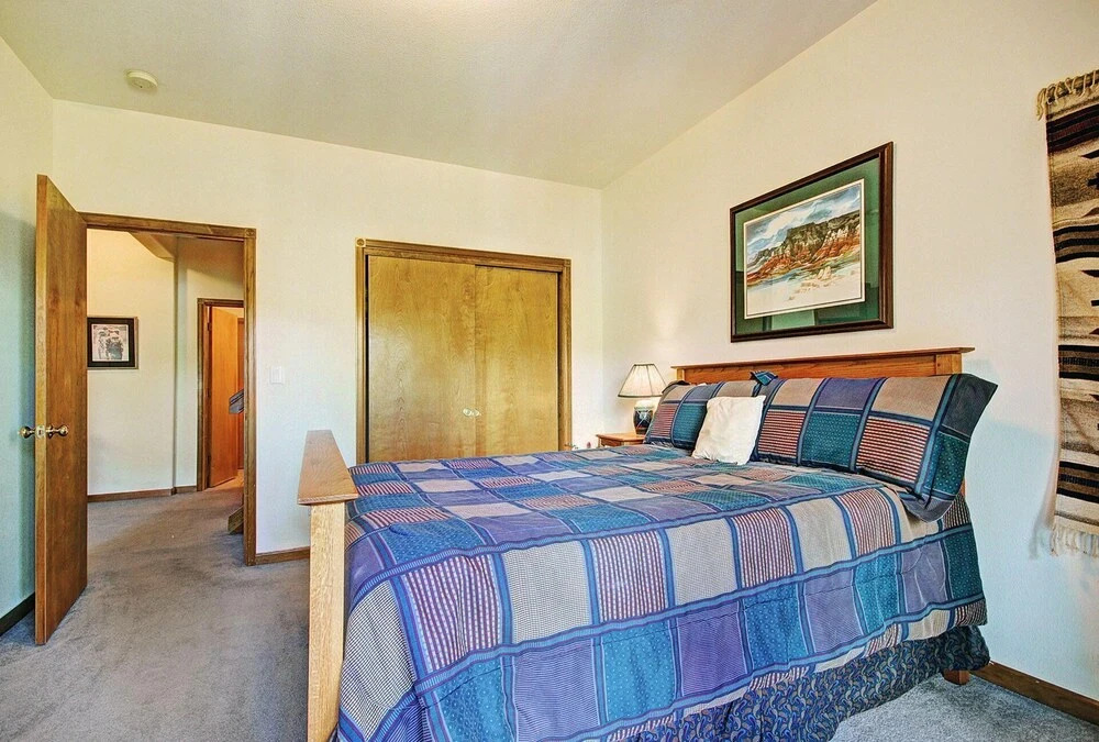 127 Lookout Ridge 2 Bedroom Townhouse by RedAwning