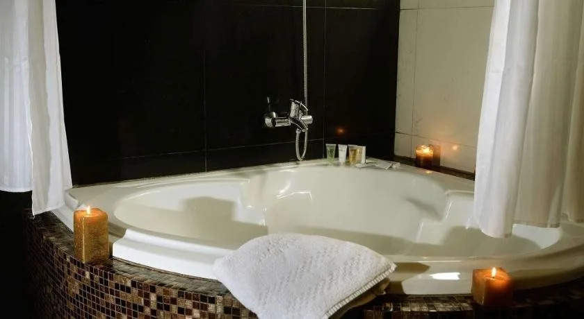 Elion House Hotel
