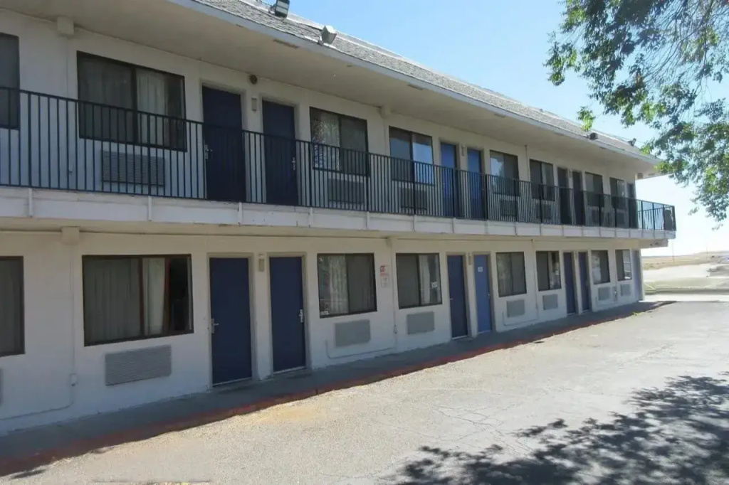 Motel 6 Wells
