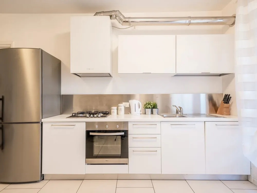 Bright Apartments Sirmione - Julia Giardino
