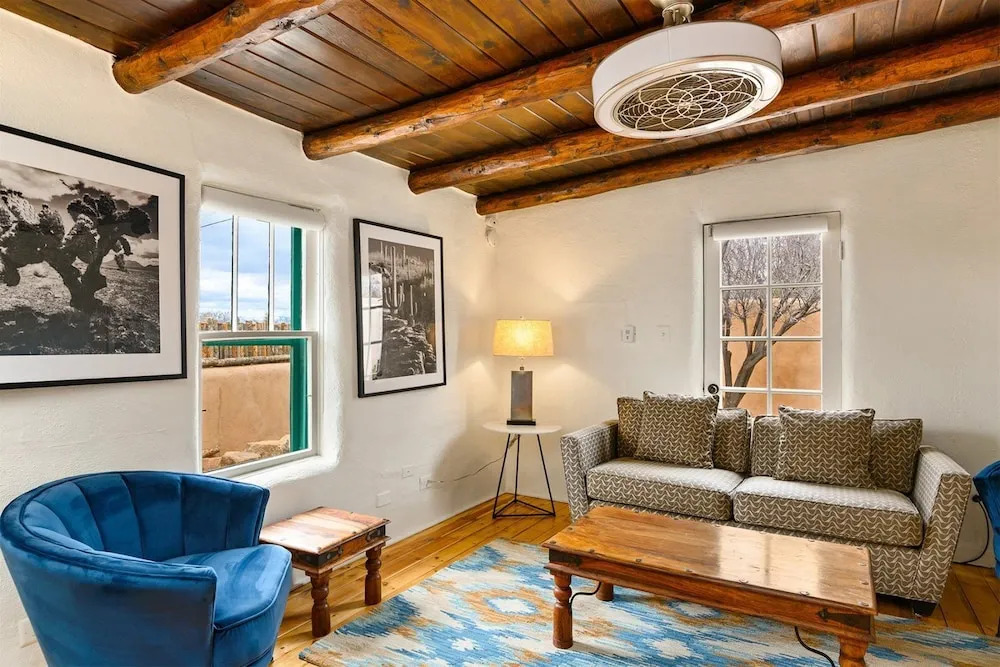 Cielito - Two Kiva Fireplaces Walk to Canyon Rd and the Plaza