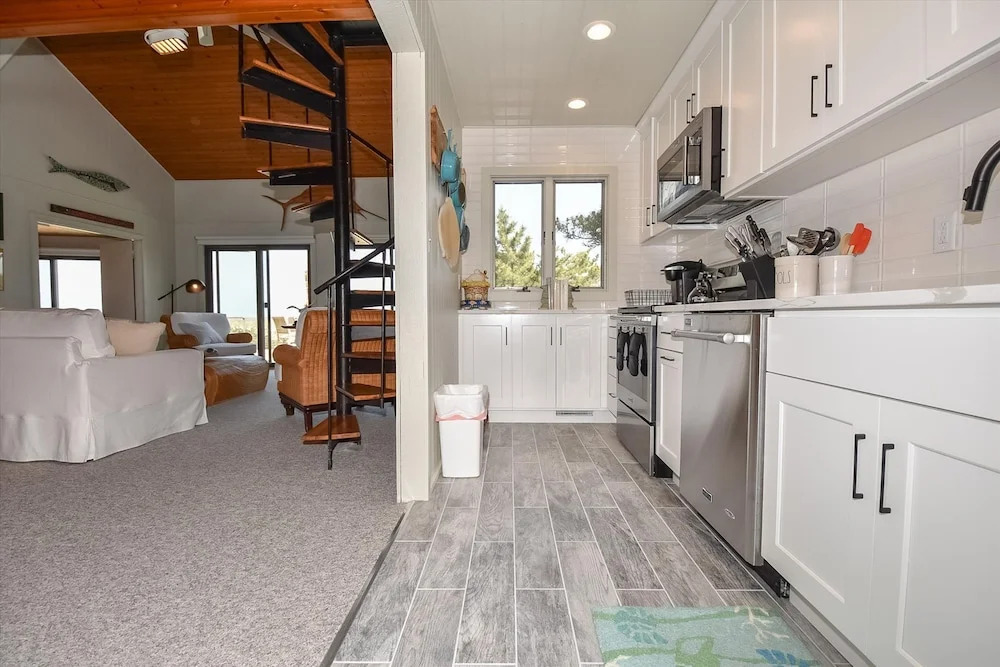 Ocean Village D40 Sandpiper by Long & Foster
