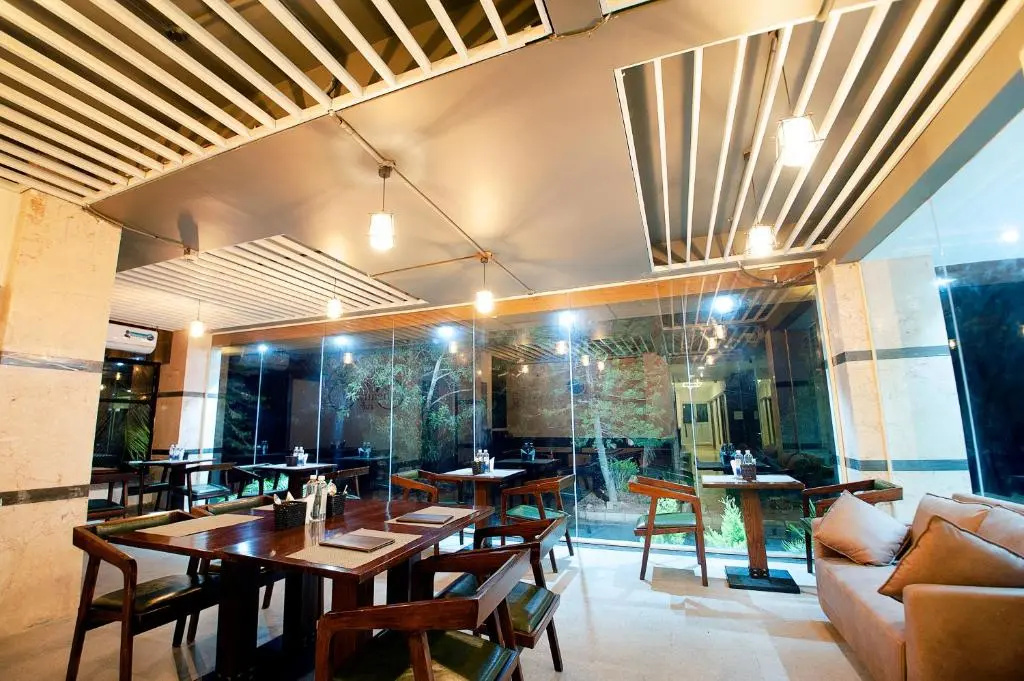 ABM Boutique Hotel - Near Kempegowda International Airport