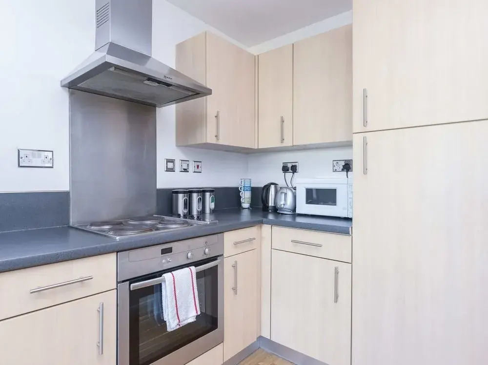 Roffey Apartment