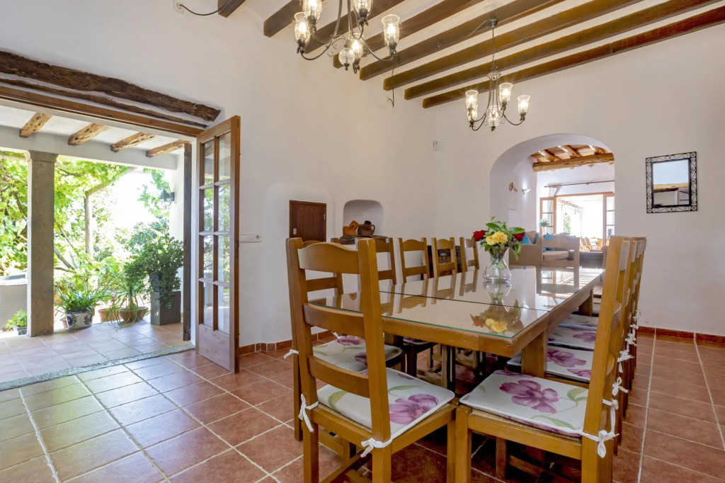 Villa Near Ibiza Town-San Antonio Sleeps 14