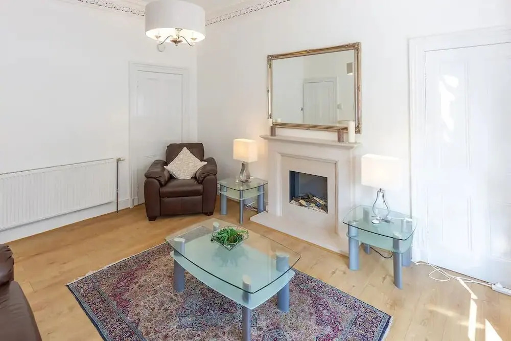 Stunning Tollcross Apartment