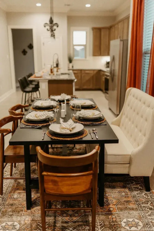 Brand New Contemporary Long Term Stay