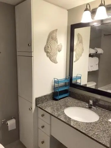 Luxurious Ocean Front 4th Floor Suite with Jet Tub