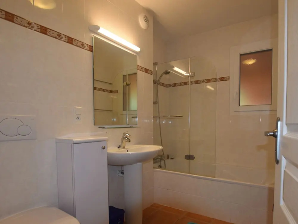 Elegant Villa in Les Mazes With Swimming Pool