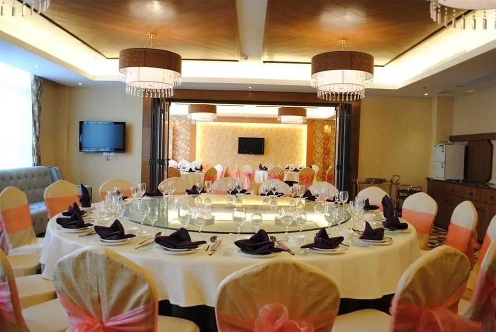 Dongxing Hotel - Guangzhou