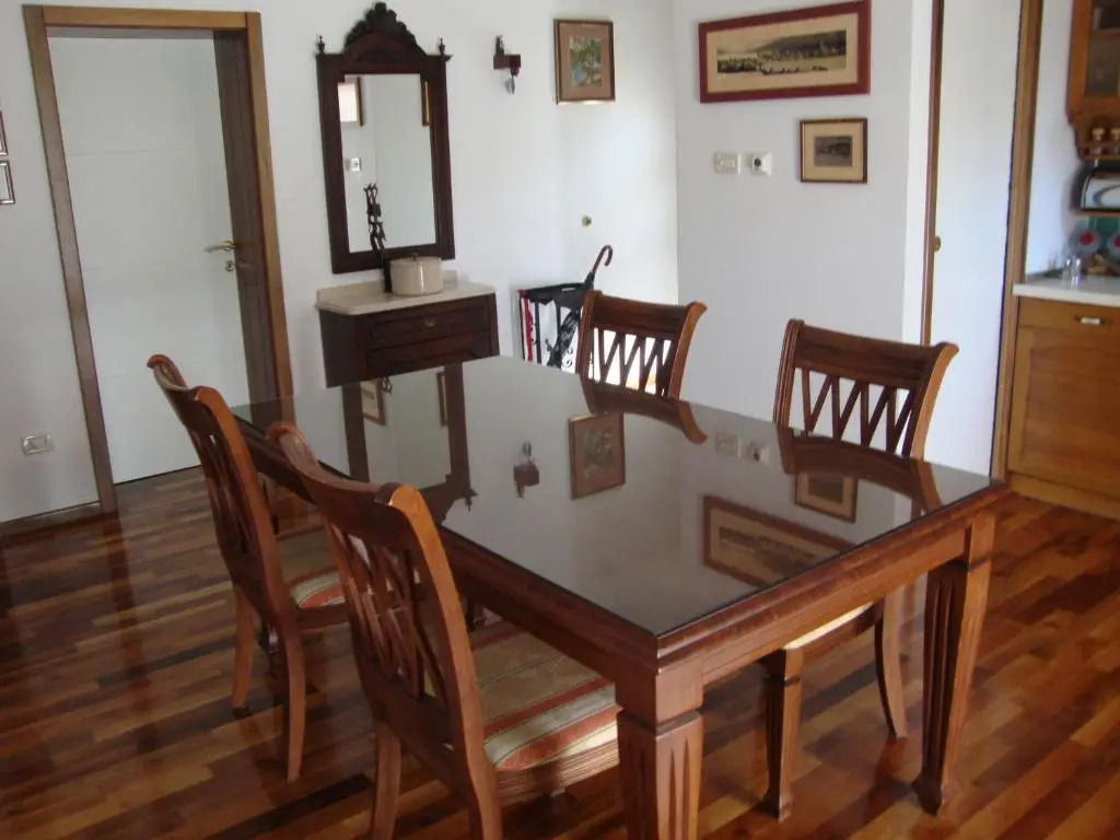 Longo apartment