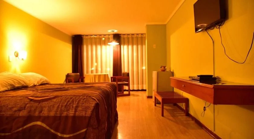 Holiday Suites