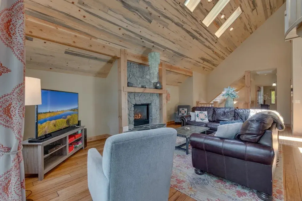 The Westlands Lodge 1135ac 4 Bedroom Home