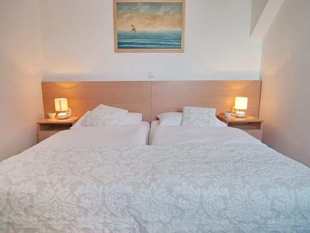 Apartment & Rooms Ivušić