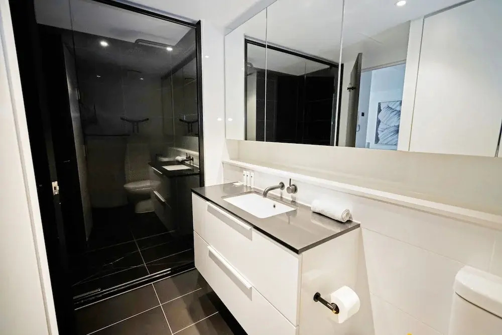 Idyllic 1-bed Near Popular Shopping Streets