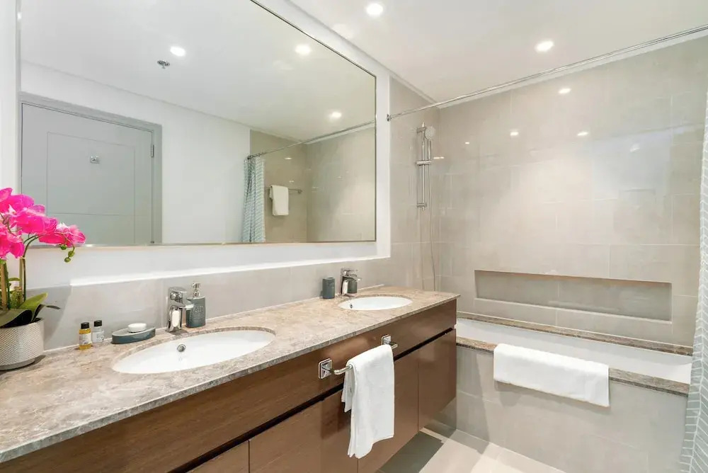 Whitesage - Chic Condo With Incredible Fountain and Sea View