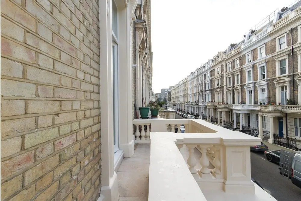 1 Bedroom Duplex to Rent- Clanricarde 8