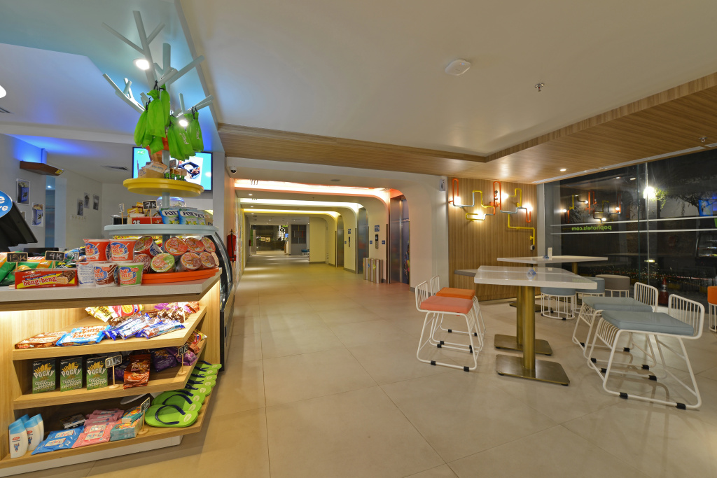 POP! Hotel Solo