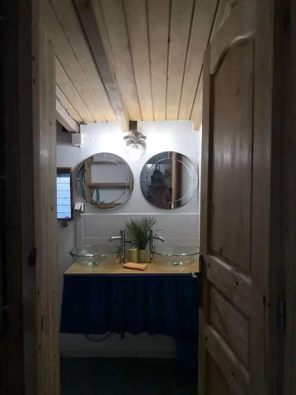 Cottage piscine, 3 chambres, 5 min plage, BBQ