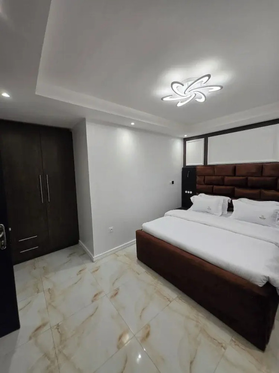 Sunaa home Logpom