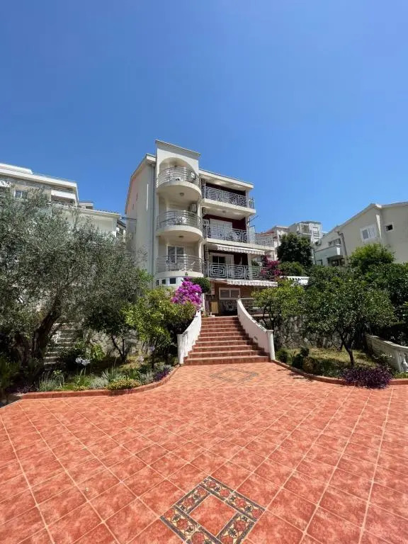 R&A Apartmani Bečići