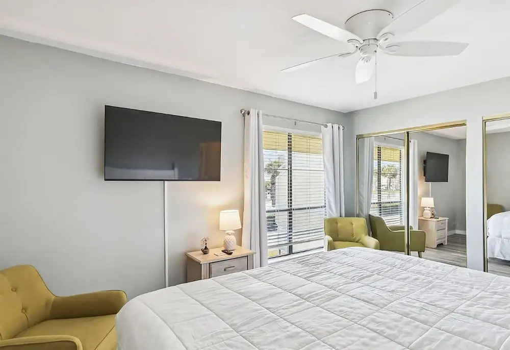 Sandpiper Cove 3202 2 Bedroom Condo by RedAwning